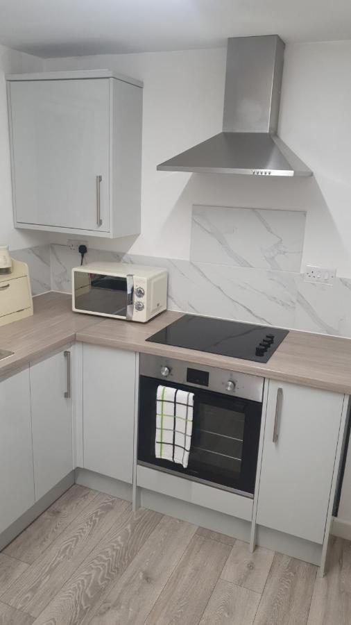 House 1905 - Self Catering Serviced Apartment Tidworth Luaran gambar