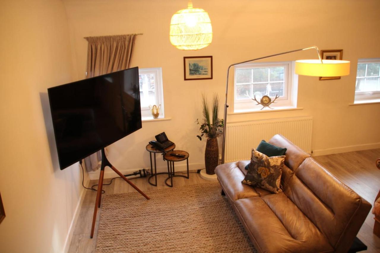 House 1905 - Self Catering Serviced Apartment Tidworth Luaran gambar