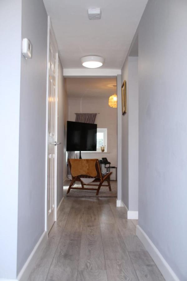 House 1905 - Self Catering Serviced Apartment Tidworth Luaran gambar