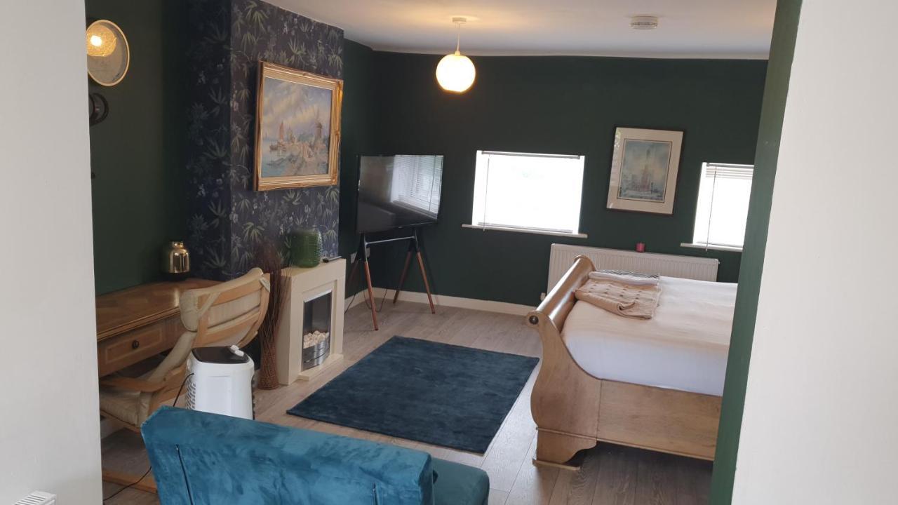 House 1905 - Self Catering Serviced Apartment Tidworth Luaran gambar