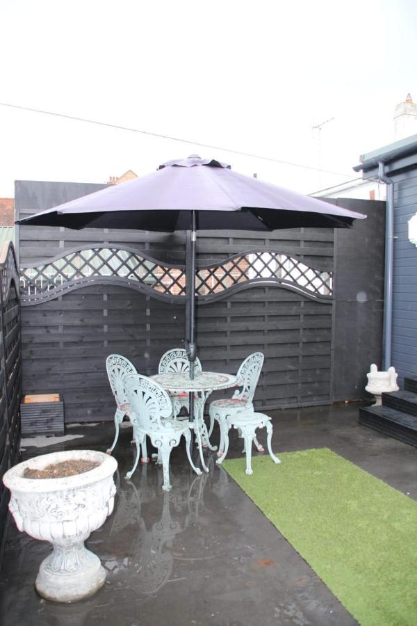 House 1905 - Self Catering Serviced Apartment Tidworth Luaran gambar