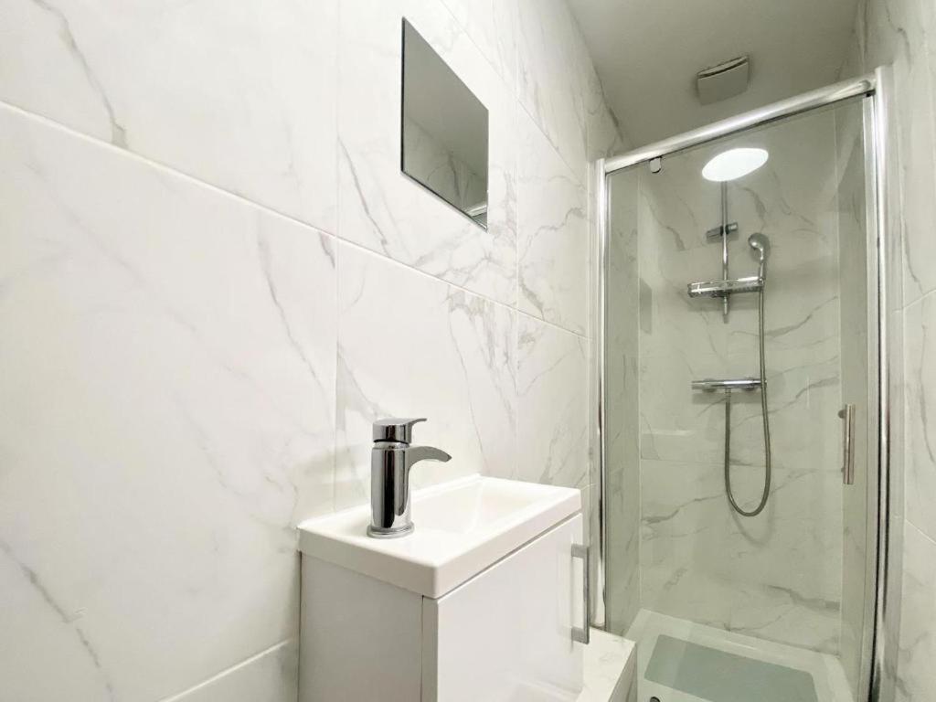 House 1905 - Self Catering Serviced Apartment Tidworth Luaran gambar